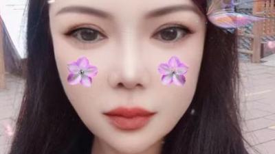 眼镜大胸少妇