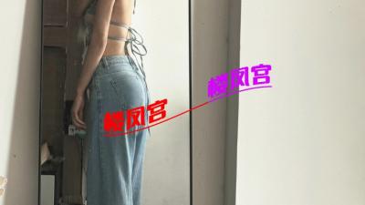 颜值身材都不错的妹子
